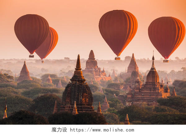 空中漂浮的热气球缅甸旅游